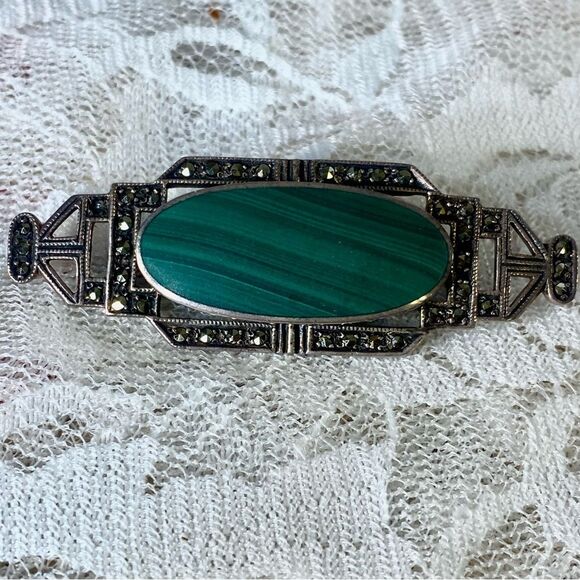 Vintage Sterling Silver Malachite Brooch Pin Green Gemstone Ornate Detail - Picture 3 of 4